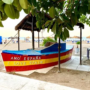 Modern 1 Bedroom Seaside With Pool Apartamento
